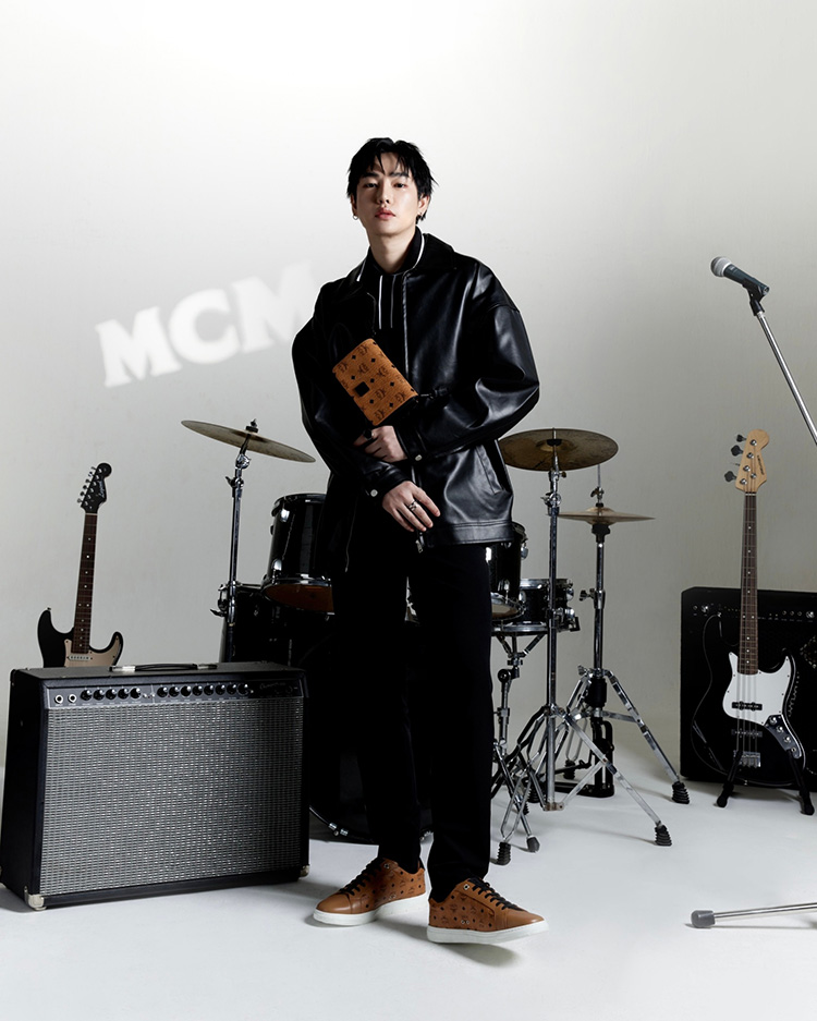 Fashion News, MCM, MCM ON THE ROCK, ปราง กัญญ์ณรัณ, เป๊ก ผลิตโชค, SS23, Spring/Summer 2023, คอลเลคชั่นใหม่, ออกใหม่, แคมเปญใหม่, ถ่ายแบบ, ร่วมงานกันครั้งแรก
