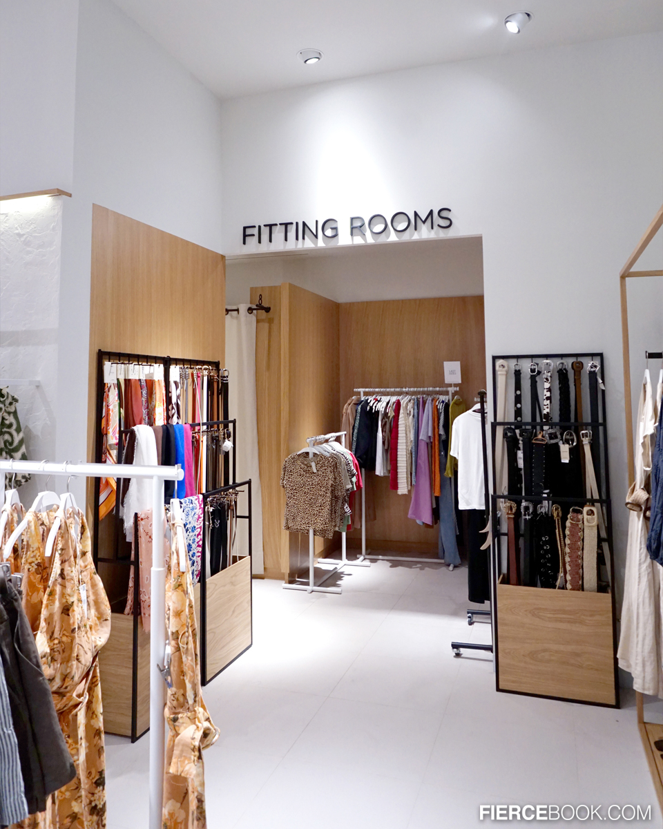 Fashion, MANGO,เซ็นทรัลเวิลด์, review, คอนเซ็ปต์สโตร์, คอลเลคชั่นใหม่, Spring/Summer 2023, เสื้อผ้า, กระเป๋า, รองเท้า, แอคเซสเซอรี่, แมงโก้, ร้าน, ช็อป, สโตร์, แฟชั่นไอเทม, มิกซ์แอนด์แมทช์, Mixed & Match