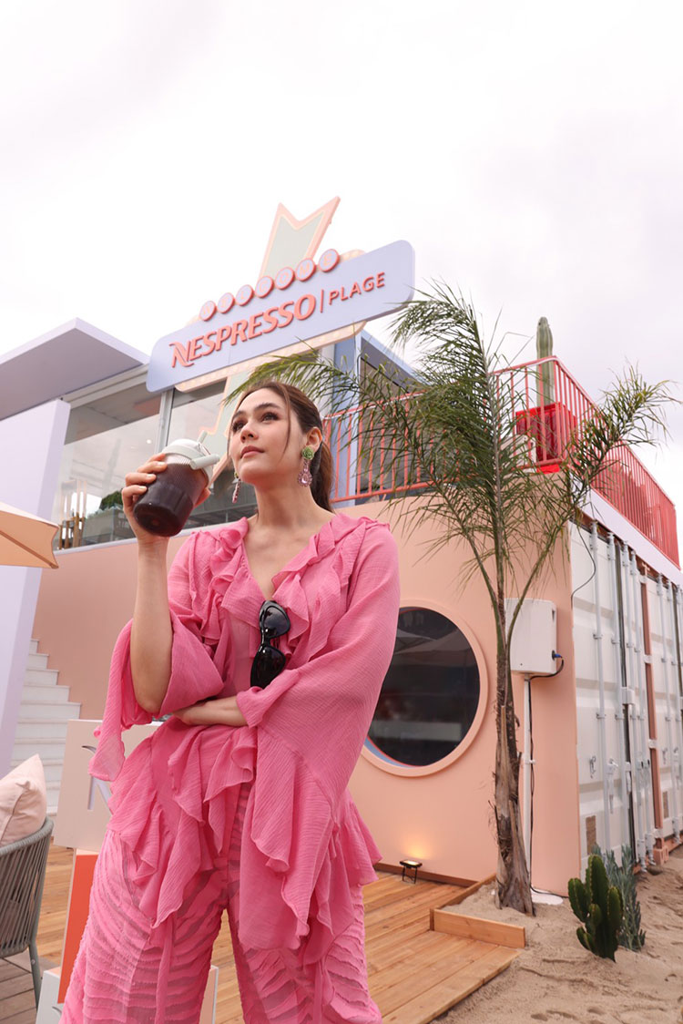 Lifestyle News, Nespresso, Cannes 2023, ชมพู่ อารยา, Friend of Nespresso, เทศกาลหนังเมืองคานส์, อีเวนท์, Nespresso La Plage, กาแฟ, แคปซูล, ฝรั่งเศส, เครื่องชงกาแฟแคปซูล, แคปซูลกาแฟ