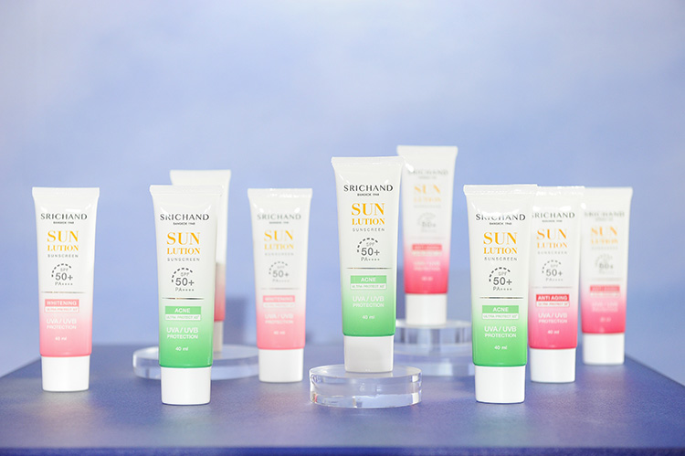 Beauty News, ศรีจันทร์, SRICHAND, ยกระดับ, แป้งสร้างผิว, รองพื้นสร้างผิว, พรีเซนเตอร์, ใบเฟิร์น พิมพ์ชนก, มาย ภาคภูมิ, อาโป ณัฐวิญญ์, กันแดด, รองพื้น, แป้งฝุ่น, แป้งผสมรองพื้น, ถูกและดี, แบรนด์ไทย