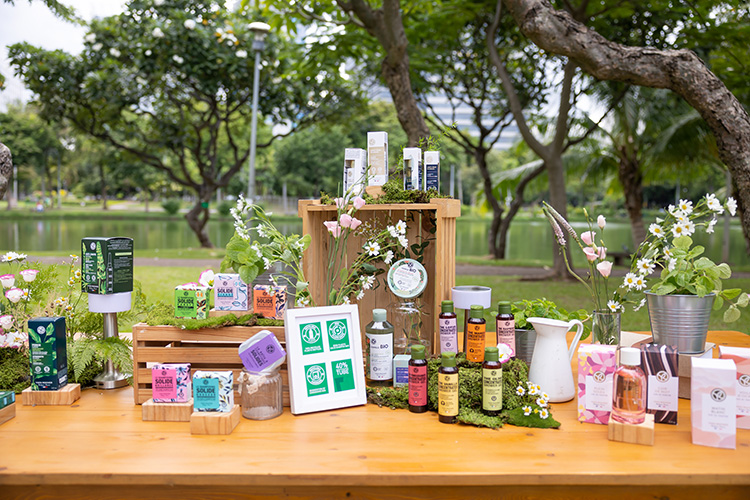 Beauty News, Yves Rocher, อีฟ โรเช, แบรนด์บิวตี้, อันดับ 1, ฝรั่งเศส, Better Word, Better You, ยิปโซ อริย์กันตา, อริย์กันตา มหาพฤกษ์พงศ์, Friend of Yves Rocher, คนรักษ์โลก
