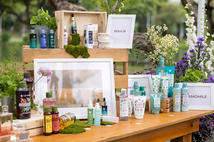 Beauty News, Yves Rocher, อีฟ โรเช, แบรนด์บิวตี้, อันดับ 1, ฝรั่งเศส, Better Word, Better You, ยิปโซ อริย์กันตา, อริย์กันตา มหาพฤกษ์พงศ์, Friend of Yves Rocher, คนรักษ์โลก