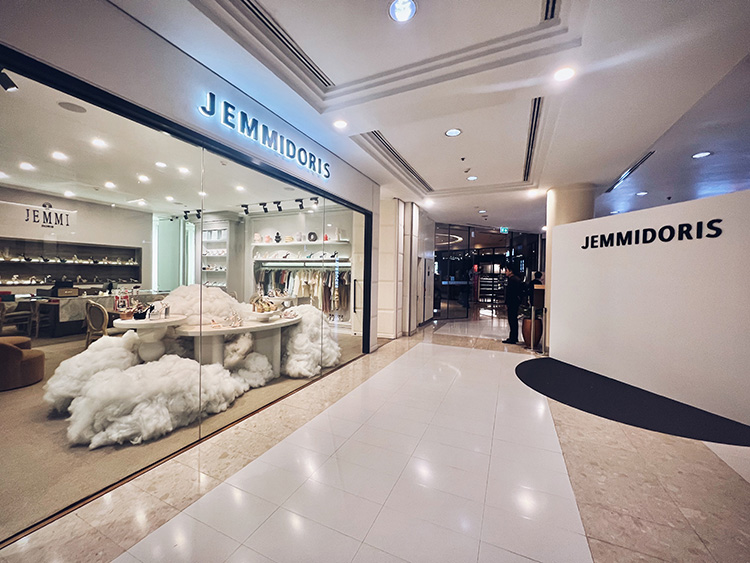 Fashion News, JEMMIDORIS, NEPHOPHILIA, คอลเลคชั่นใหม่, AUTUMN WINTER 2023, GAYSORN VILLAGE, ออกใหม่, มาใหม่, แบรนด์ไทย, พลอยฝน เฌอปัฐน์ กิตติพรวริษฐ์, เจนี่ เทียนโพธิ์สุวรรณ, แอริน ยุกตะทัต, เจณิสตา พรหมผดุงชีพ