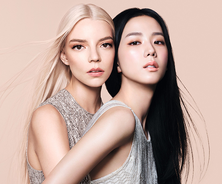 Beauty News, Dior, Dior Beauty, คอลเลคชั่นใหม่, คุชชั่น, ไฮไลท์เตอร์, งานผิวโกลว, ผิวสว่าง, Dior Forever Skin Glow Tone-Up, Dior Forever Glow Maximizer, Anya Taylor-Joy, Jisoo, ราคา, เท่าไร