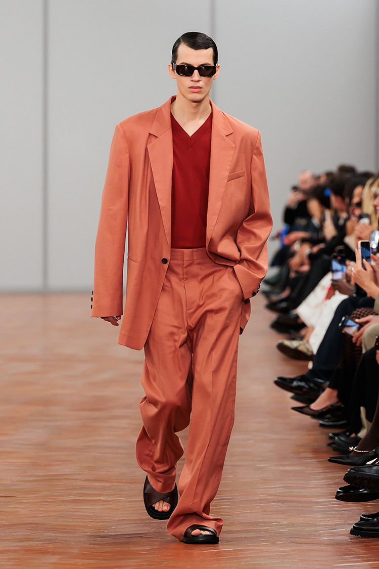 Fashion News, COS, Spring/Summer 2024, คอลเลคชั่นใหม่, ออกใหม่, แฟชั่นโชว์, รันเวย์, กรุงโรม, อิตาลี, ซี พฤกษ์, แพท ชญานิษฐ์, อีเวนท์, เสื้อผ้า, ผู้หญิง, ผู้ชาย, กระเป๋า, รองเท้า, แอคเซสเซอรี่