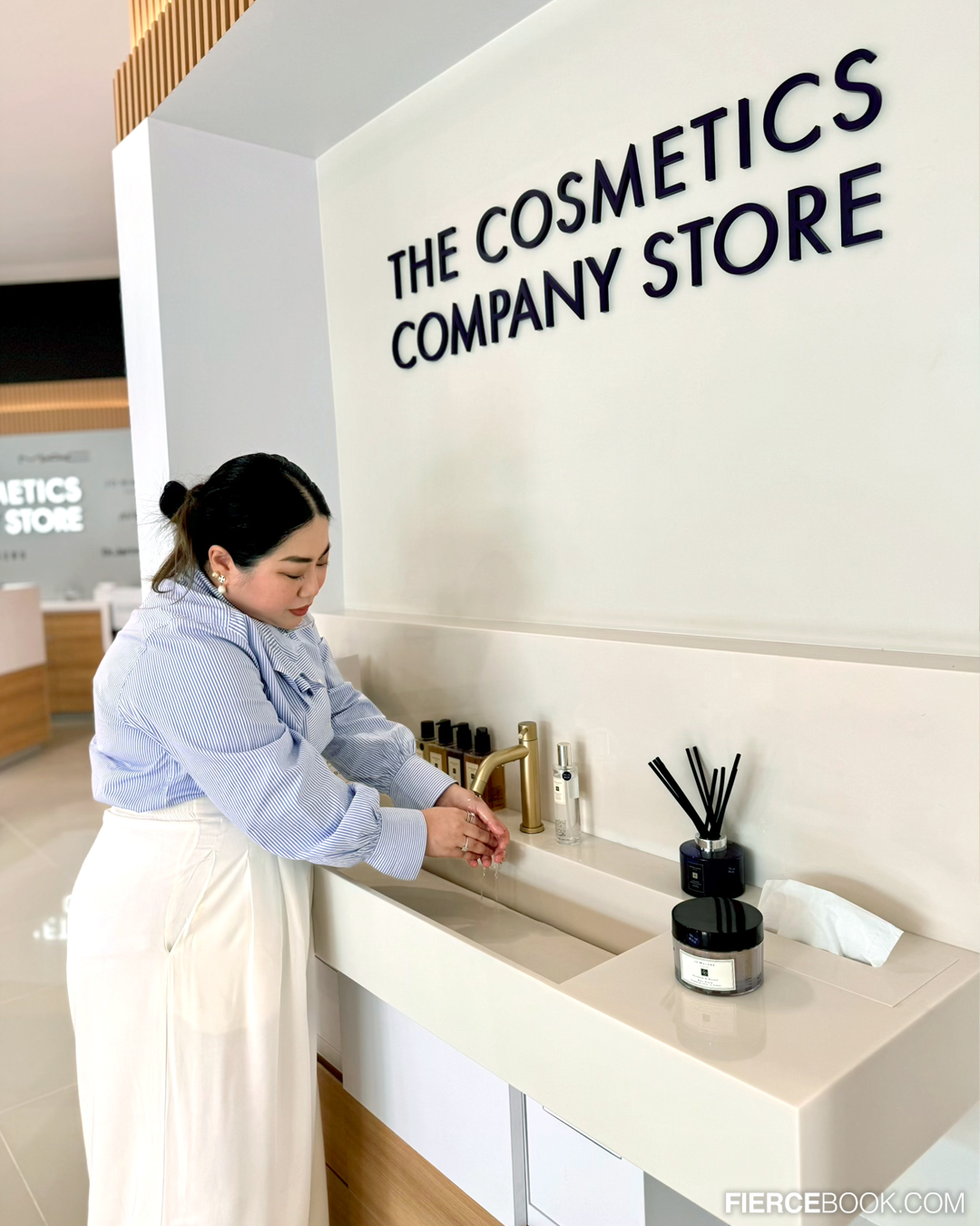 Beauty, The Cosmetics Company Store, #เฟียร์ซบุก, เอ้าท์เล็ต, เครือเอลก้า, สาขา Central Village, ร้านใหม่, โฉมใหม่, โปรโมชั่น, เปิดร้าน, ร้านใหญ่, กิจกรรมพิเศษ, ลดราคา, ราคาดี