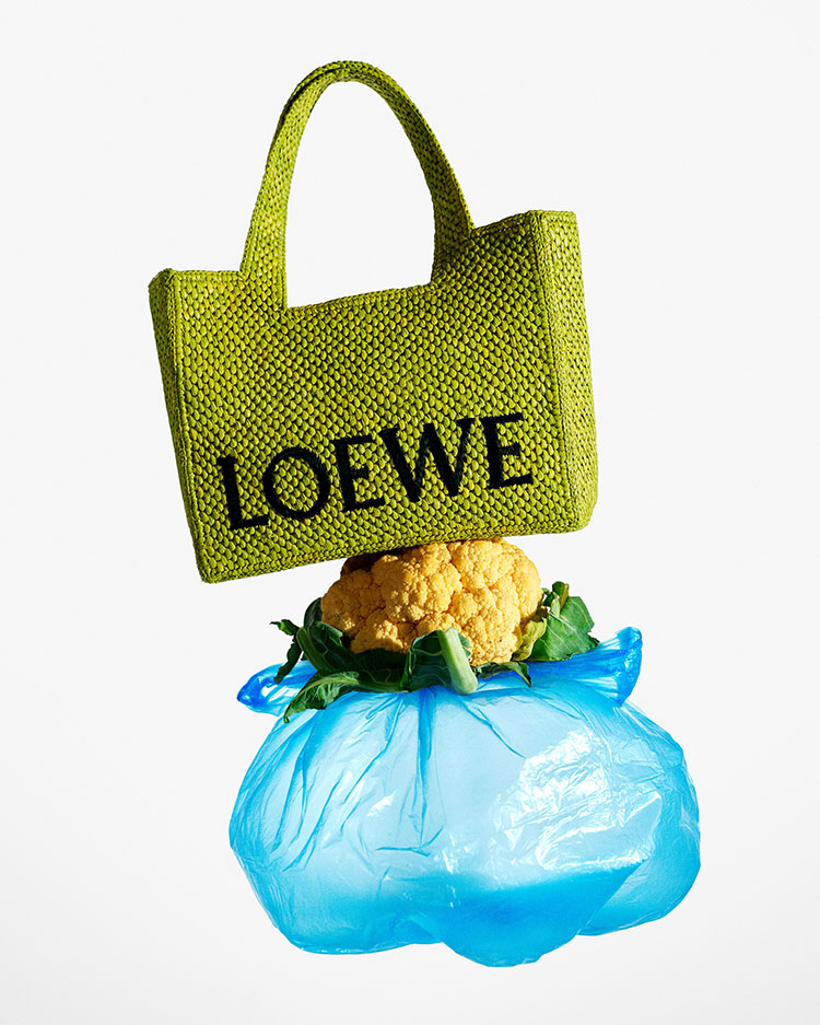 Fashion News, LOEWE, Paula’s Ibiza 2024, Collection, คอลเลคชั่นใหม่, ออกใหม่, มาใหม่, กระเป๋า, เสื้อผ้า, รองเท้า, มาใหม่, กระเป๋าสาน, ซัมเมอร์, summer 2024, ฤดูร้อน