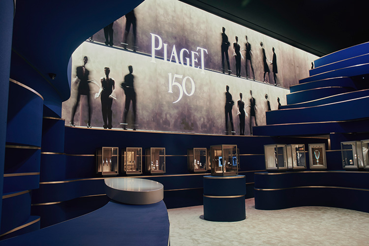 Fashion News, PIAGET, Watches and Wonders 2024, คอลเลคชั่นใหม่, ไฮจิวเวลรี่วอช, เรือนเวลา, นาฬิกา, อาโป ณัฐวิญญ์, อีจุนโฮ, แอลล่า ริชาร์ดส์, Cuff watch, Aura