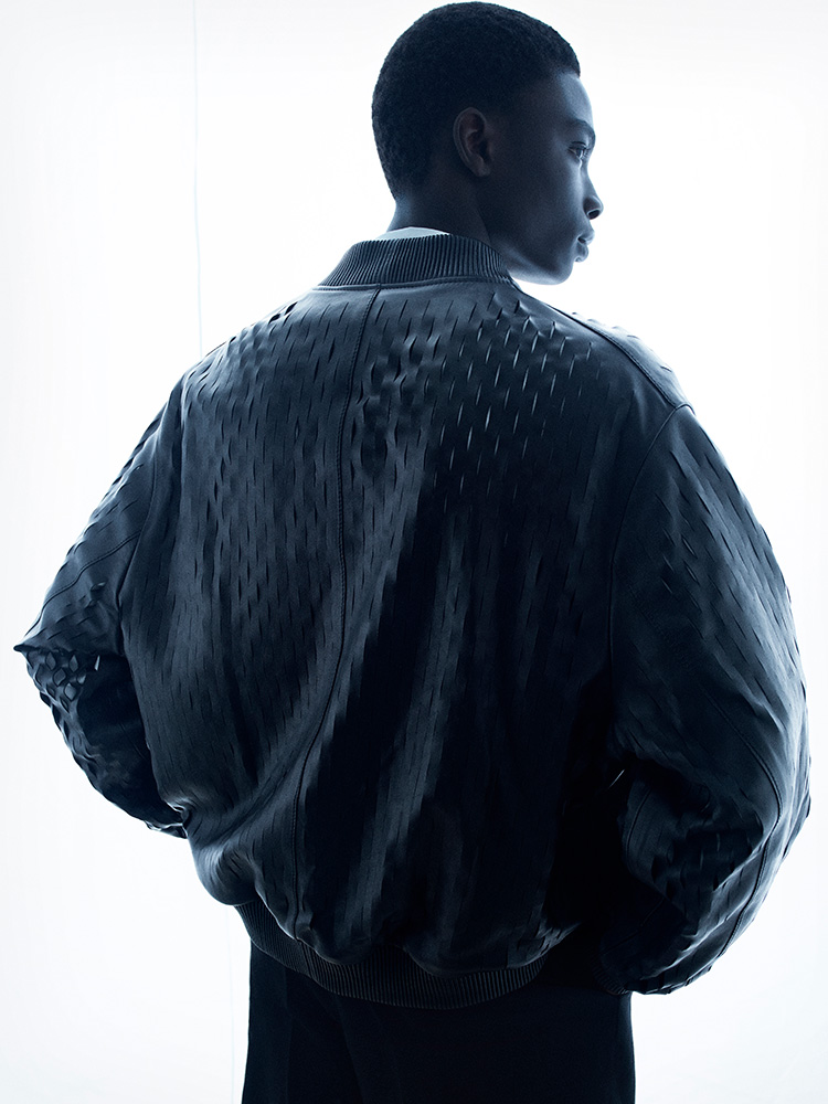 Fashion News, COS, Atelier, Spring 2024, คอลเลคชั่นใหม่, ออกใหม่, สาขาเอ็มควอเทียร์, เสื้อผ้า,​ ผู้หญิง, ผู้ชาย, เดรส, ชุด, ทำงาน, ออกงาน, ราตรี, กระเป๋า, รองเท้า, แอคเซสเซอร์รี่