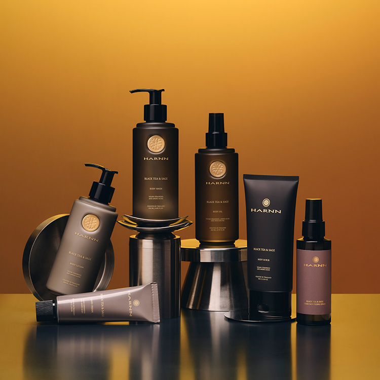Beauty News, HARNN, หาญ, Black Tea & Sage Collection, คอลเลคชั่นใหม่, ผลิตภัณฑ์ดูแลผิวกาย, อาบน้ำ, บำรุงผิว, HARNN Black Tea & Sage Body Wash, HARNN Black Tea & Sage Body Lotion, HARNN Black Tea & Sage Body Oil, HARNN Black Tea & Sage Body Scrub, HARNN Black Tea & Sage Hand Cream, HARNN Black Tea & Sage Hand Sanitizing Spray, ราคา, เท่าไร