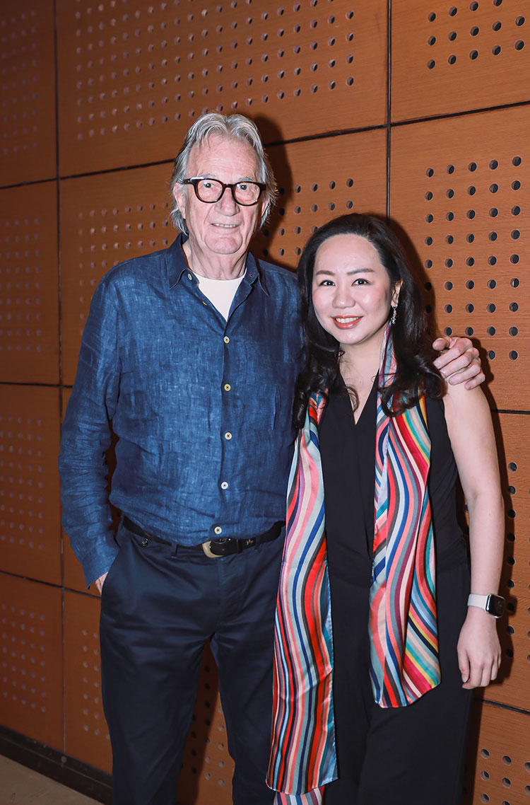 Fashion News, Sir Paul Smith, Paul Smith, บรรยาย, งานสัมมนา, Central Embassy, แฟล็กชิปสโตร์, มหาวิทยาลัยศรีนครินทรวิโรฒ, แฟชั่น, มศว., ความคิดสร้างสรรค์, แรงบันดาลใจ, CMG, ประเทศไทย, นิสิต, นักศึกษา, เซ็นทรัล มาร์เก็ตติ้ง กรุ๊ป