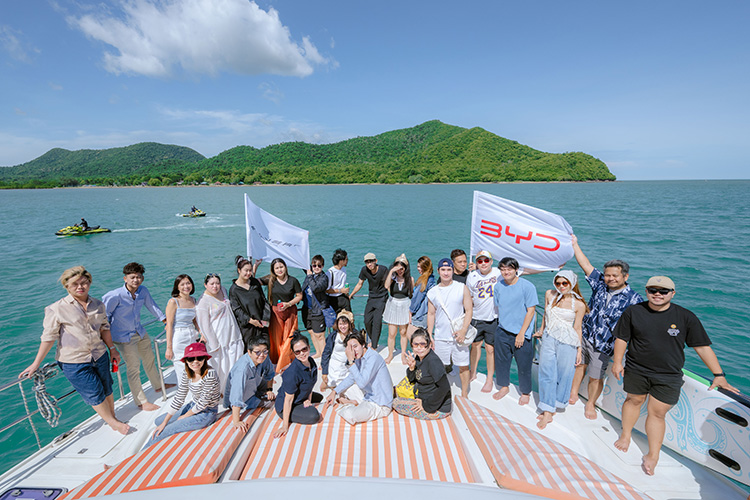 Lifestyle News, BYD, BYD RÊVER SOCIAL CLUB, บริษัท เรเว่ ออโตโมทีฟ จำกัด, ทริป, สื่อมวลชน, กรุงเทพฯ - ชลบุรี, นางสาวประธานพร พรประภา, นายประธานวงศ์ พรประภา