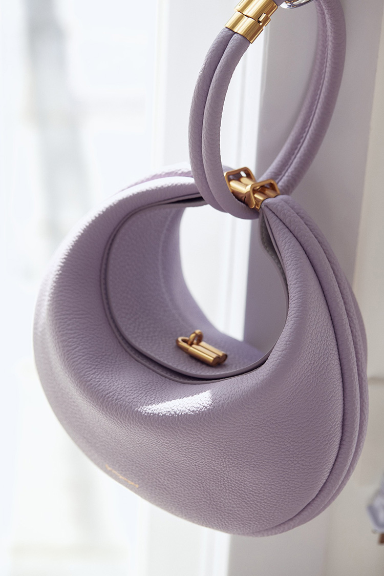 Fashion, Songmont, กระเป๋า, Songmont Luna Bag, แบรนด์จีน, สหรัฐอเมริกา, กระเป๋าหนัง, Quiet Luxury, เรียบหรู, ราคาดี, มาแรง, แซ่บ, เทรนด์, ฮิต