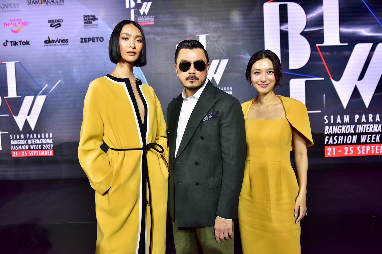 Fashion, Siam Paragon Bangkok International Fashion Week 2022, BIFW2022, สยามพารากอน, สยามเซ็นเตอร์, สยามดิสคัฟเวอรี่, Absolute Siam presented by ZEPETO: Sculpture Studio x Waterandother x Fill in the Bag, ASAVA, FLYNOW, FRI27NOV., GREYHOUND ORIGINAL, ISSUE presented by TAT, KLOSET, LEISURE PROJECTS, NAGARA, PAINKILLER Atelier presented by Seiko 5 Sports, POEM Presented by Purra, TandT, VATANIKA presented by Lexus, VICKTEERUT, VVON SUGUNNASIL