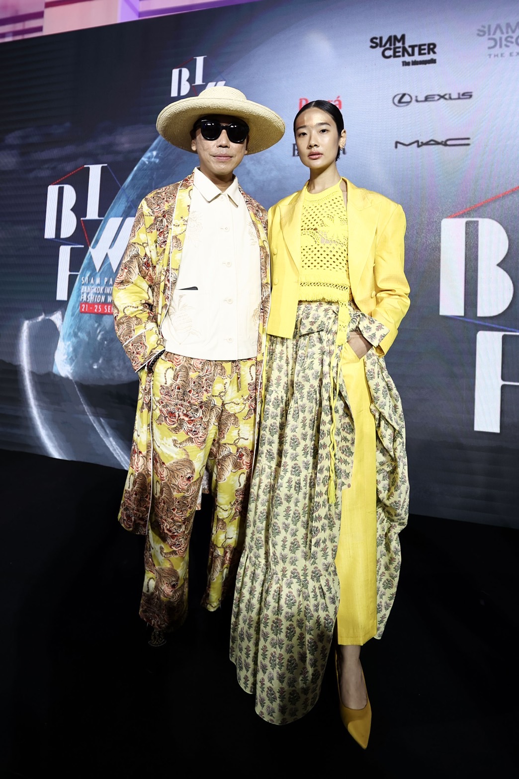 Fashion, Siam Paragon Bangkok International Fashion Week 2022, BIFW2022, สยามพารากอน, สยามเซ็นเตอร์, สยามดิสคัฟเวอรี่, Absolute Siam presented by ZEPETO: Sculpture Studio x Waterandother x Fill in the Bag, ASAVA, FLYNOW, FRI27NOV., GREYHOUND ORIGINAL, ISSUE presented by TAT, KLOSET, LEISURE PROJECTS, NAGARA, PAINKILLER Atelier presented by Seiko 5 Sports, POEM Presented by Purra, TandT, VATANIKA presented by Lexus, VICKTEERUT, VVON SUGUNNASIL