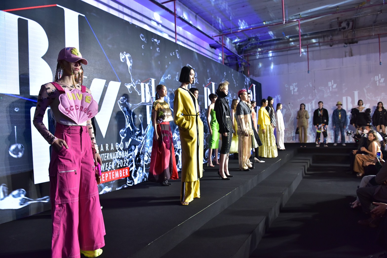 Fashion, Siam Paragon Bangkok International Fashion Week 2022, BIFW2022, สยามพารากอน, สยามเซ็นเตอร์, สยามดิสคัฟเวอรี่, Absolute Siam presented by ZEPETO: Sculpture Studio x Waterandother x Fill in the Bag, ASAVA, FLYNOW, FRI27NOV., GREYHOUND ORIGINAL, ISSUE presented by TAT, KLOSET, LEISURE PROJECTS, NAGARA, PAINKILLER Atelier presented by Seiko 5 Sports, POEM Presented by Purra, TandT, VATANIKA presented by Lexus, VICKTEERUT, VVON SUGUNNASIL